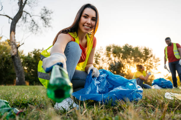 Best Yard Cleanup Services  in Viola, IL